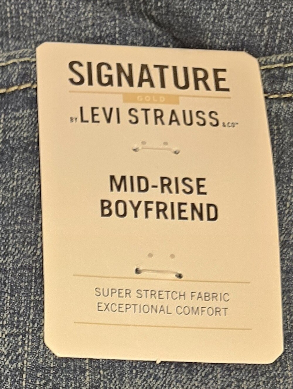 Signature by Levi Strauss Boyfriend Jeans in Dark Blue Wash 12 (31 Waist) - Picture 2 of 7